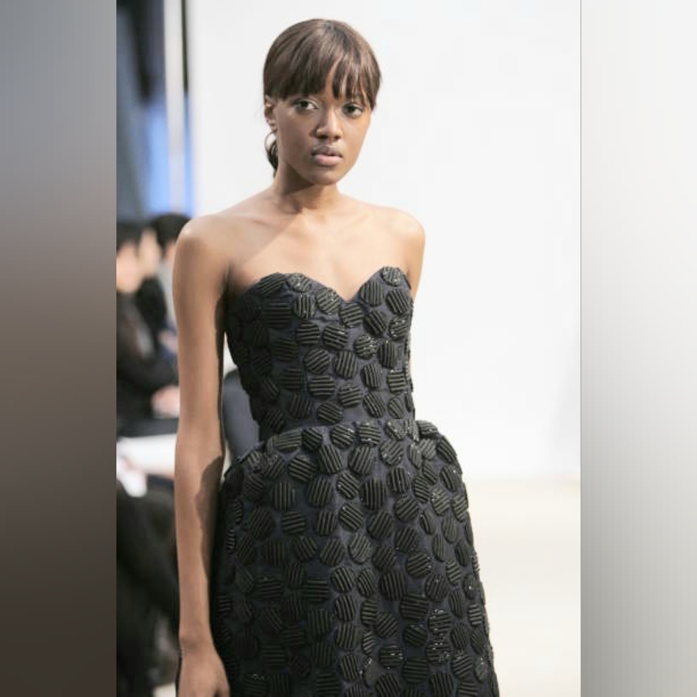 $8,000 OSCAR DE LA RENTA SILK BLUE EXCLUS BEAD EMBROID RUNWAY GOWN US 8 - Picture 3 of 16